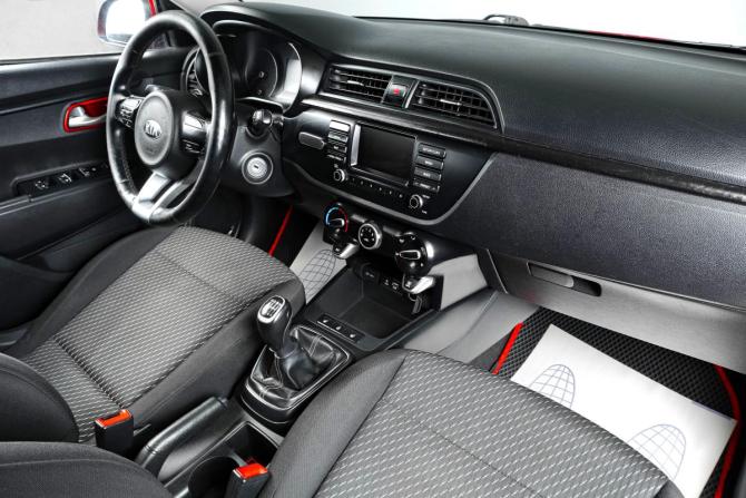 Kia Rio IV с пробегом 2018 года, цена 919 000 рублей, 193297 км, седан, Автокод Объявления