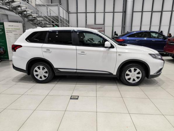Mitsubishi Outlander III Рестайлинг 2 с пробегом 2017 года, цена 1 299 000 рублей, 154337 км, внедорожник, Автокод Объявления
