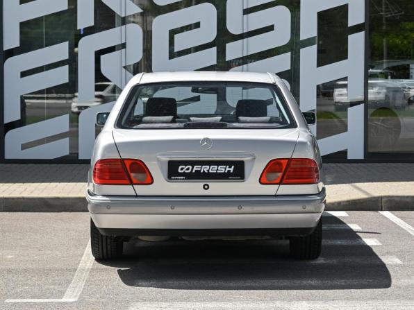 Mercedes-Benz E-Класс II (W210 S210) с пробегом 1998 года, цена 799 000 рублей, 180063 км, седан, Автокод Объявления