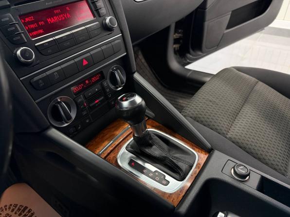 Audi A3 II (8P) Рестайлинг 2 с пробегом 2012 года, цена 750 000 рублей, 212893 км, хэтчбек, Автокод Объявления