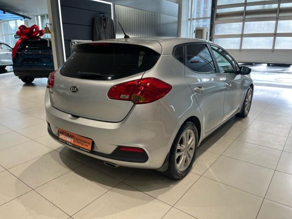 Kia Ceed II с пробегом 2012 года, цена 949 000 рублей, 121086 км, хэтчбек, Автокод Объявления