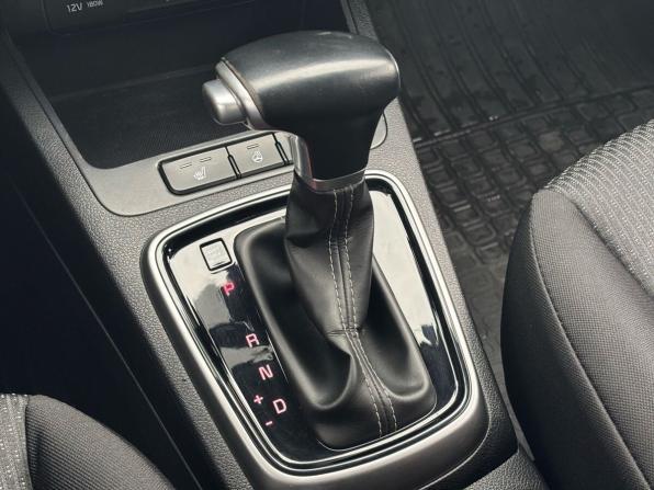 Kia Rio IV Рестайлинг с пробегом 2021 года, цена 1 425 000 рублей, 130000 км, седан, Автокод Объявления