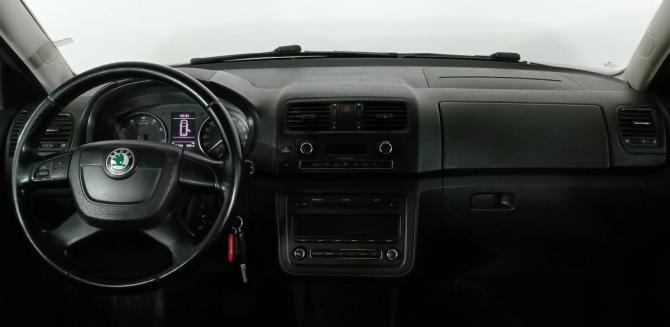 Skoda Fabia II Рестайлинг с пробегом 2011 года, цена 449 000 рублей, 242000 км, хэтчбек, Автокод Объявления