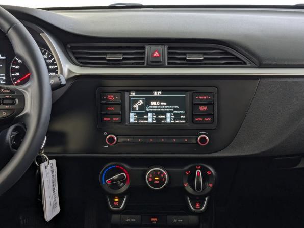 Kia Rio IV Рестайлинг с пробегом 2021 года, цена 1 690 000 рублей, 101768 км, седан, Автокод Объявления