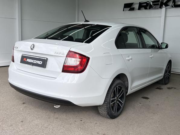 Skoda Rapid I Рестайлинг с пробегом 2019 года, цена 1 149 000 рублей, 173086 км, лифтбек, Автокод Объявления