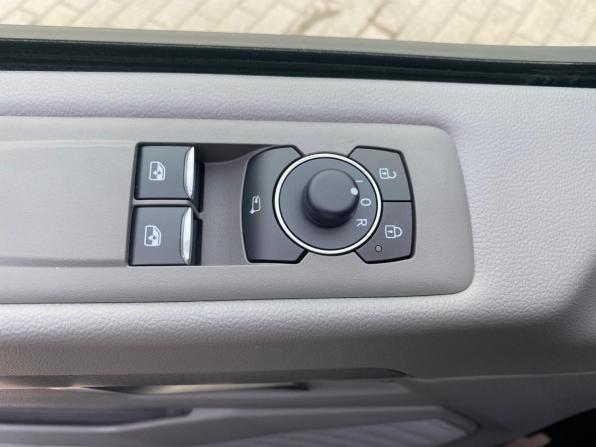 Volkswagen Caravelle T7 с пробегом 2025 года, цена 10 450 000 рублей, 2100 км, минивэн, Автокод Объявления