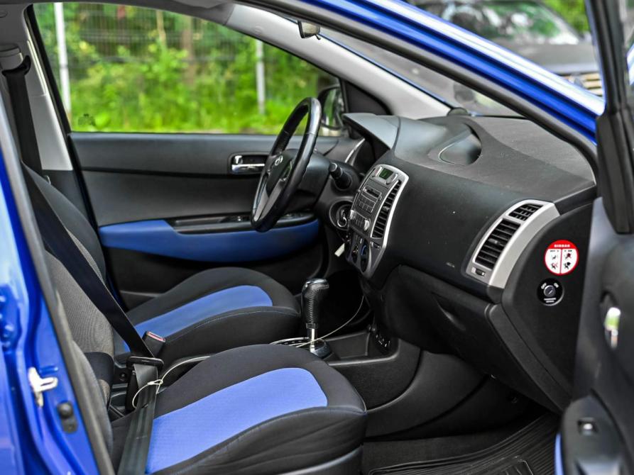 Hyundai i20 I Санкт-Петербург  - изображение 11