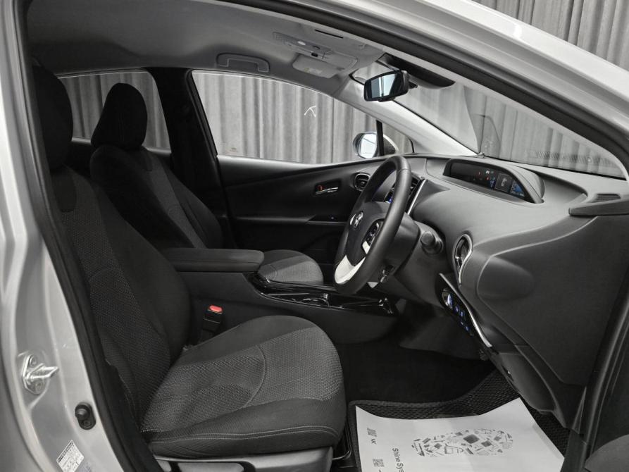 Toyota Prius IV Рестайлинг (XW50) Красноярск  - изображение 10