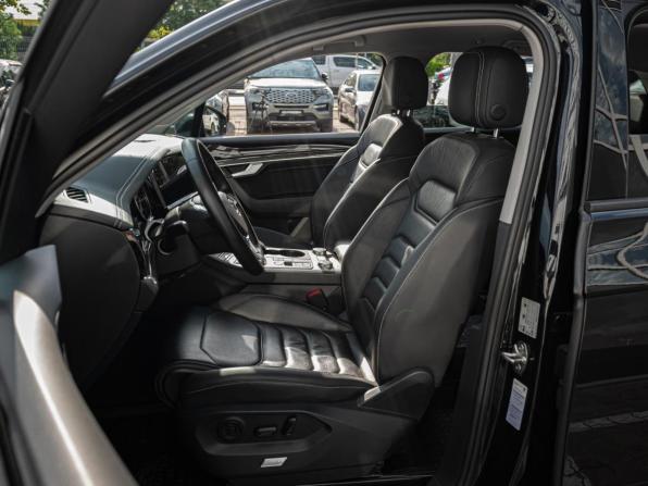 Volkswagen Touareg III с пробегом 2018 года, цена 4 160 000 рублей, 129288 км, внедорожник, Автокод Объявления