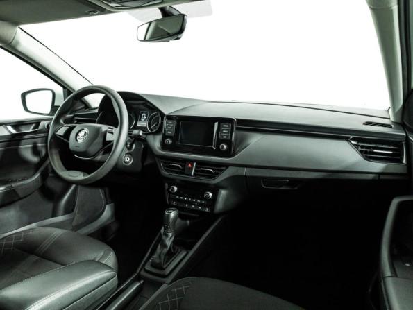 Skoda Rapid II с пробегом 2021 года, цена 1 475 000 рублей, 134094 км, лифтбек, Автокод Объявления