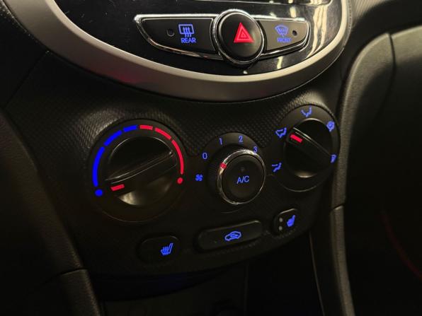 Hyundai Solaris I с пробегом 2013 года, цена 625 000 рублей, 183000 км, седан, Автокод Объявления