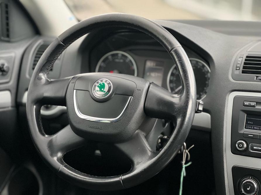 Skoda Octavia II (A5) Рестайлинг Самара  - изображение 8