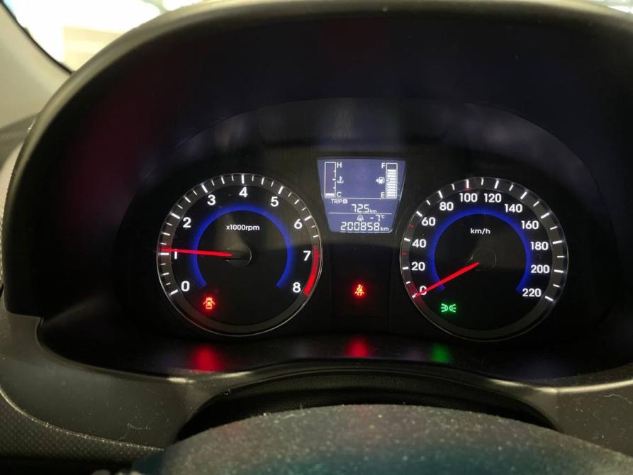 Hyundai Solaris I Рестайлинг Казань  - изображение 12