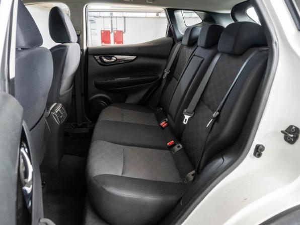 Nissan Qashqai II с пробегом 2016 года, цена 1 599 000 рублей, 40605 км, внедорожник, Автокод Объявления
