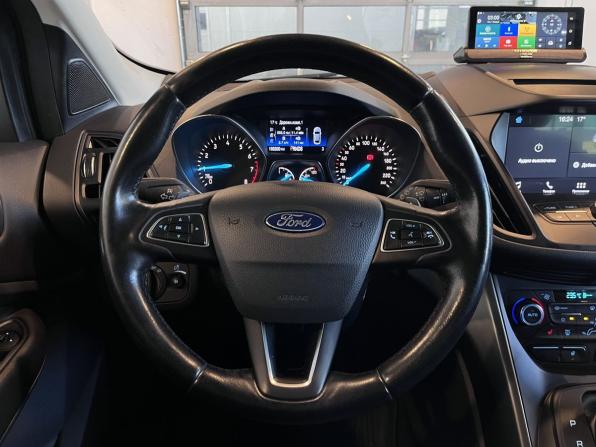Ford Kuga II Рестайлинг с пробегом 2017 года, цена 1 716 000 рублей, 155199 км, внедорожник, Автокод Объявления