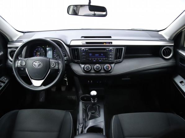 Toyota RAV4 IV (XA40) Рестайлинг с пробегом 2016 года, цена 2 140 000 рублей, 141352 км, внедорожник, Автокод Объявления