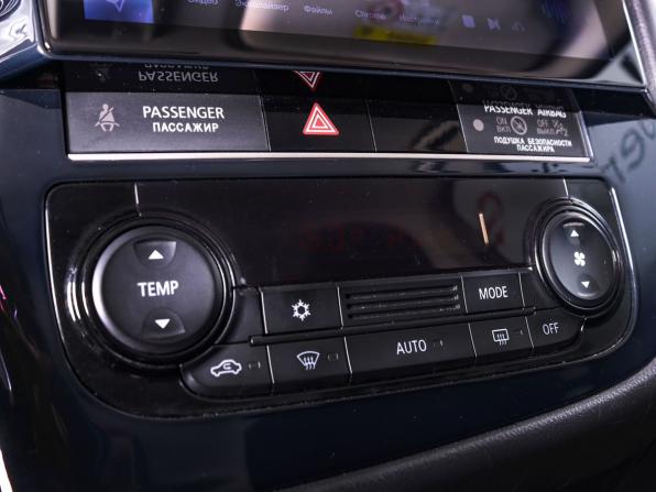 Mitsubishi Outlander III Рестайлинг 2 с пробегом 2018 года, цена 1 780 000 рублей, 204316 км, внедорожник, Автокод Объявления