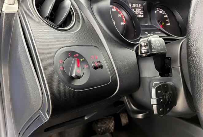 SEAT Ibiza IV Рестайлинг с пробегом 2013 года, цена 750 000 рублей, 182000 км, хэтчбек, Автокод Объявления