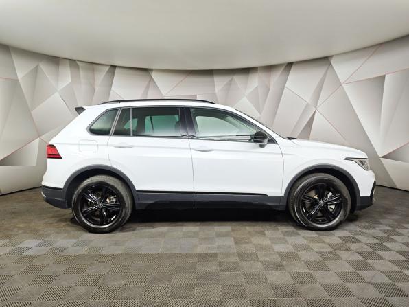 Volkswagen Tiguan II Рестайлинг с пробегом 2021 года, цена 4 200 000 рублей, 3337 км, внедорожник, Автокод Объявления