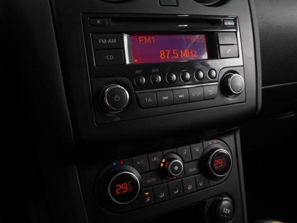 Nissan Qashqai I Рестайлинг с пробегом 2011 года, цена 949 000 рублей, 140168 км, внедорожник, Автокод Объявления