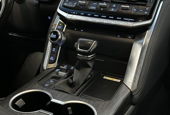 Toyota Land Cruiser 300 Series с пробегом 2021 года, цена 8 800 000 рублей, 121269 км, внедорожник, Автокод Объявления