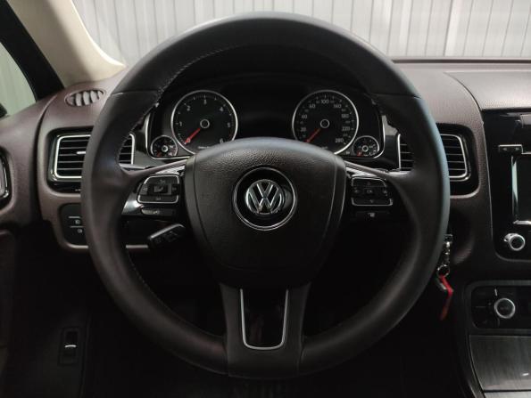 Volkswagen Touareg II Рестайлинг с пробегом 2014 года, цена 2 150 000 рублей, 287500 км, внедорожник, Автокод Объявления