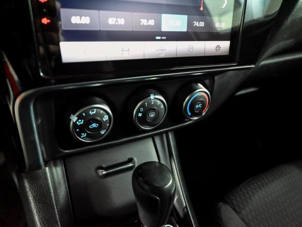 Toyota Corolla XI (E160 E170 E180) Рестайлинг 1 с пробегом 2016 года, цена 1 750 000 рублей, 116751 км, седан, Автокод Объявления