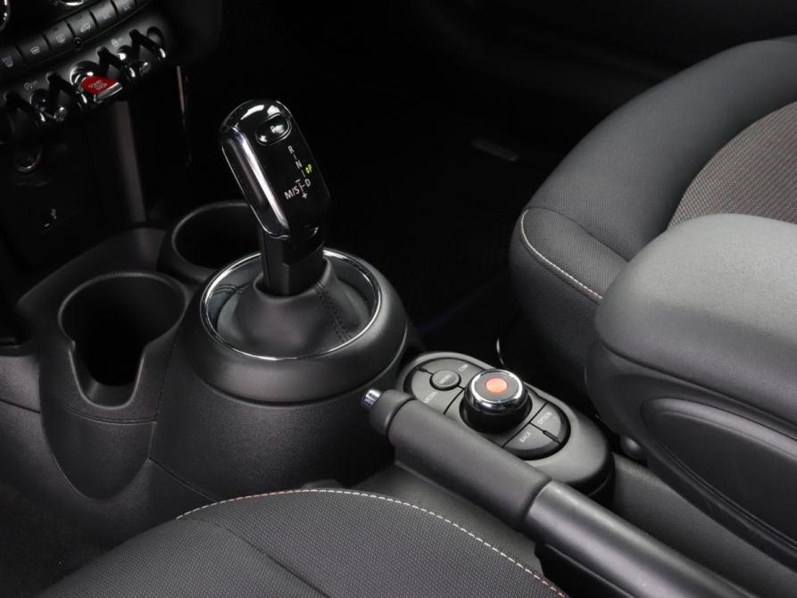 Mini Hatch III (F55/F56) Рестайлинг Москва  - изображение 16