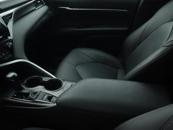 Toyota Camry VIII (XV70) Рестайлинг с пробегом 2021 года, цена 3 407 000 рублей, 48000 км, седан, Автокод Объявления