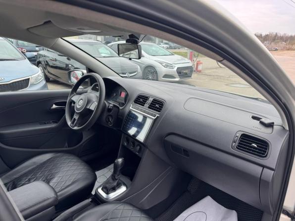 Volkswagen Polo V с пробегом 2012 года, цена 756 000 рублей, 205551 км, седан, Автокод Объявления