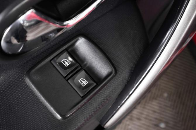 Renault Sandero II с пробегом 2018 года, цена 1 189 000 рублей, 108256 км, хэтчбек, Автокод Объявления