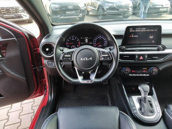 Kia Cerato IV Рестайлинг с пробегом 2021 года, цена 2 349 000 рублей, 79756 км, седан, Автокод Объявления