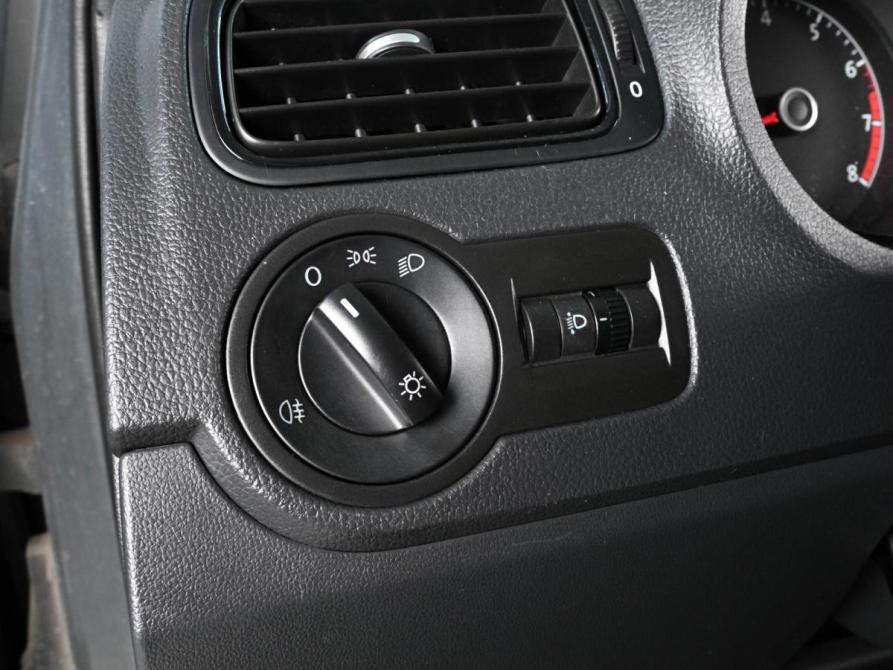 Volkswagen Polo V Рестайлинг Ростов-на-Дону  - изображение 14