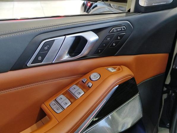 BMW X7 I (G07) Рестайлинг с пробегом 2023 года, цена 16 753 000 рублей, 40518 км, внедорожник, Автокод Объявления