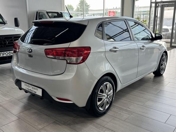 Kia Rio III Рестайлинг с пробегом 2016 года, цена 930 000 рублей, 138825 км, хэтчбек, Автокод Объявления