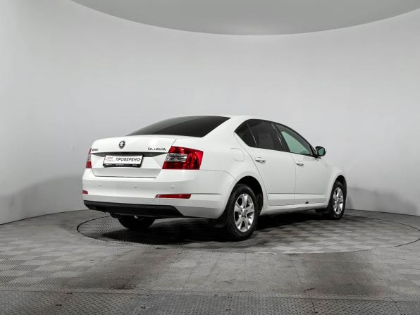 Skoda Octavia III (A7) с пробегом 2015 года, цена 880 000 рублей, 247116 км, лифтбек, Автокод Объявления