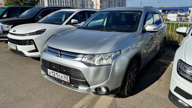 Mitsubishi Outlander III с пробегом 2014 года, цена 1 390 000 рублей, 150000 км, внедорожник, Автокод Объявления