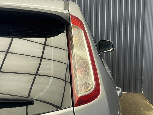 Ford Focus II Рестайлинг с пробегом 2011 года, цена 577 000 рублей, 168428 км, седан, Автокод Объявления