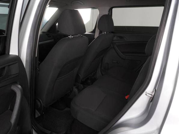 Skoda Yeti I Рестайлинг с пробегом 2015 года, цена 979 000 рублей, 239533 км, внедорожник, Автокод Объявления
