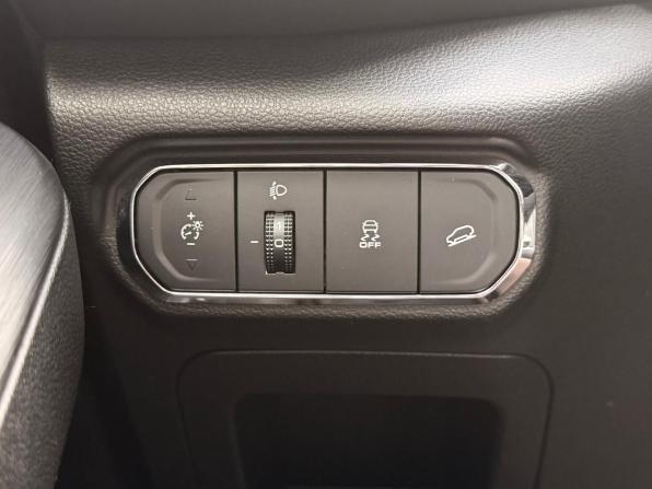 Haval Jolion I с пробегом 2023 года, цена 2 130 000 рублей, 34141 км, внедорожник, Автокод Объявления