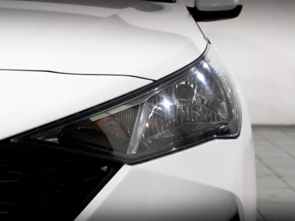 Hyundai Solaris II Рестайлинг с пробегом 2022 года, цена 1 565 000 рублей, 67811 км, седан, Автокод Объявления