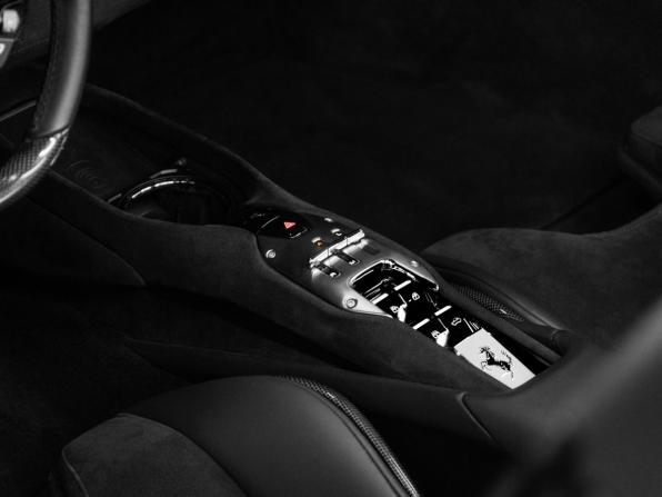 Ferrari 296 с пробегом 2024 года, цена 37 500 000 рублей, 2960 км, родстер, Автокод Объявления