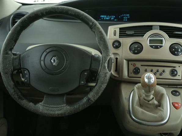 Renault Scenic II Рестайлинг с пробегом 2009 года, цена 305 000 рублей, 243000 км, компактвэн, Автокод Объявления