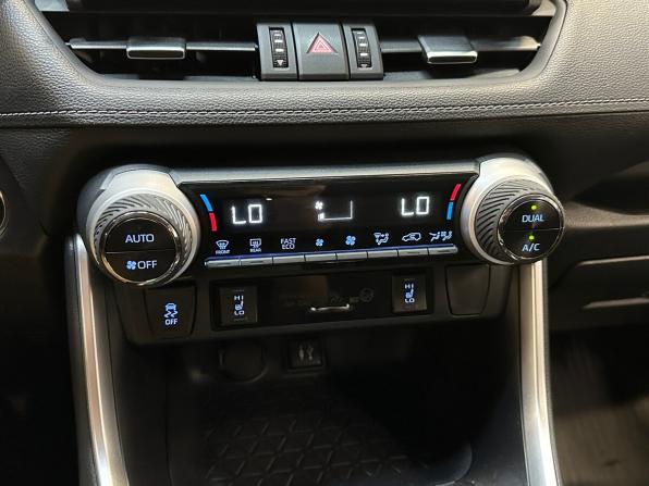 Toyota RAV4 V (XA50) с пробегом 2019 года, цена 3 290 000 рублей, 57971 км, внедорожник, Автокод Объявления