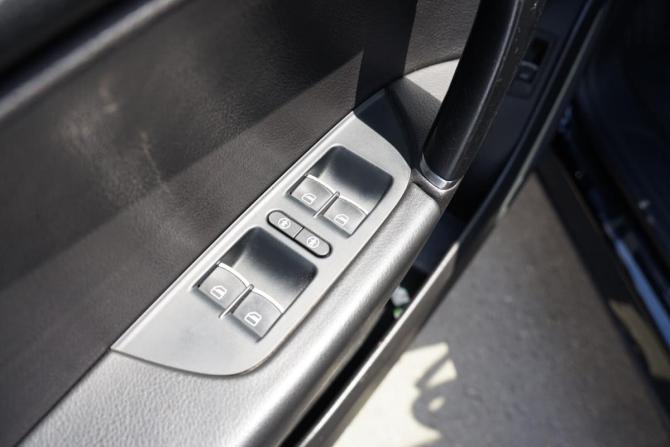 Volkswagen Touareg II Рестайлинг с пробегом 2015 года, цена 2 890 000 рублей, 239463 км, внедорожник, Автокод Объявления