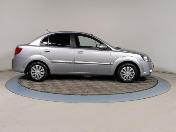 Kia Rio II Рестайлинг с пробегом 2011 года, цена 650 000 рублей, 183000 км, седан, Автокод Объявления