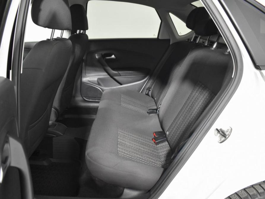 Volkswagen Polo V Рестайлинг Санкт-Петербург  - изображение 12