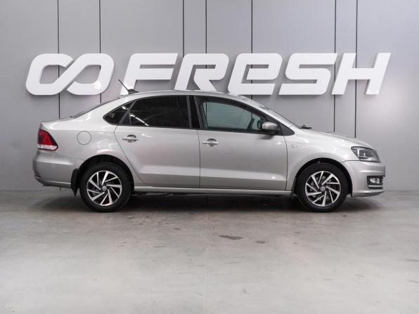 Volkswagen Polo V Рестайлинг с пробегом 2018 года, цена 1 349 000 рублей, 74315 км, седан, Автокод Объявления
