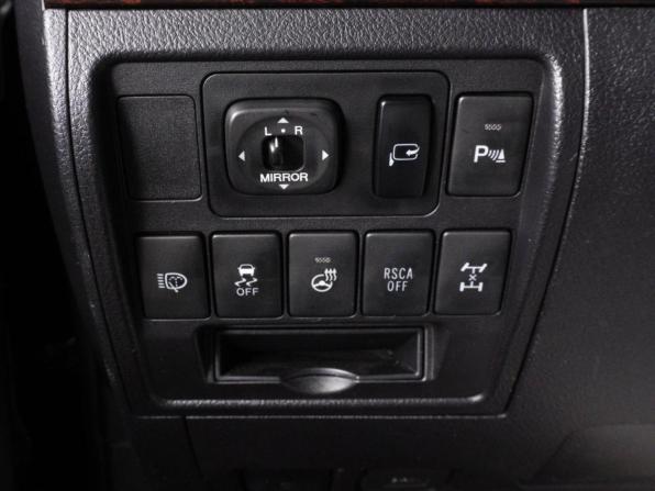 Toyota Land Cruiser 200 Series Рестайлинг 1 с пробегом 2012 года, цена 3 910 000 рублей, 323017 км, внедорожник, Автокод Объявления