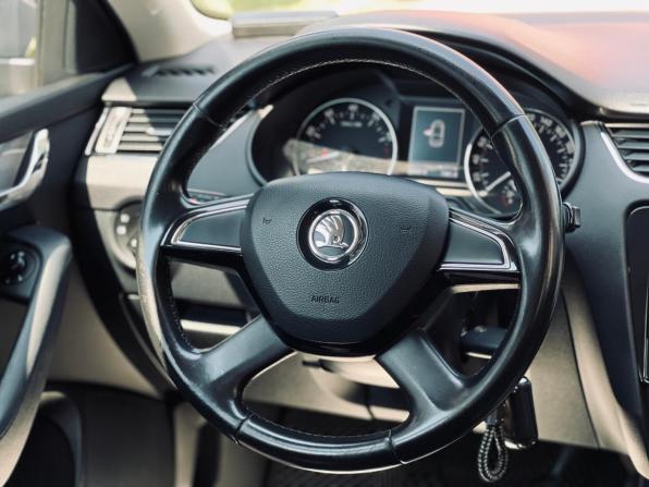 Skoda Octavia III (A7) с пробегом 2014 года, цена 950 000 рублей, 264319 км, лифтбек, Автокод Объявления